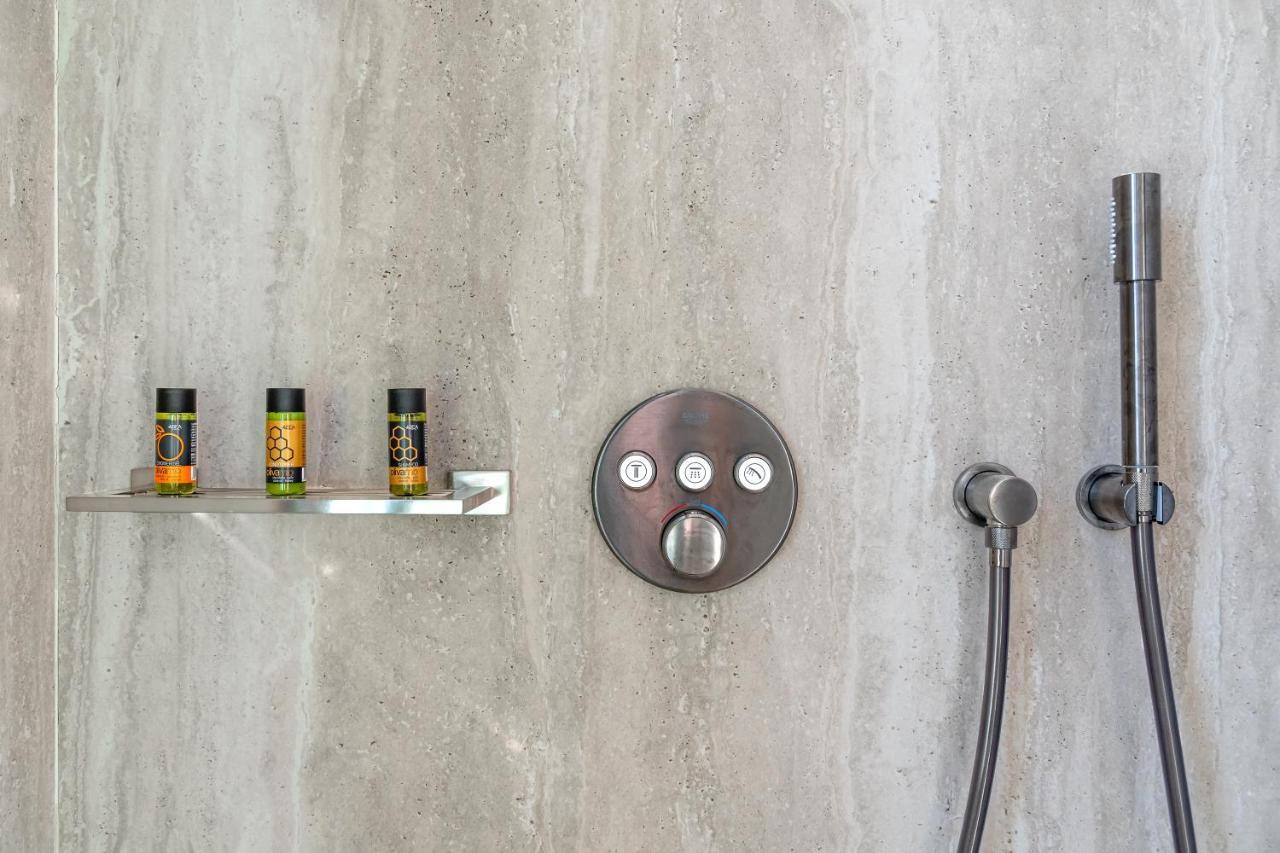Hellenic Vibes Smart Hotel Aten Exteriör bild A shower mixer